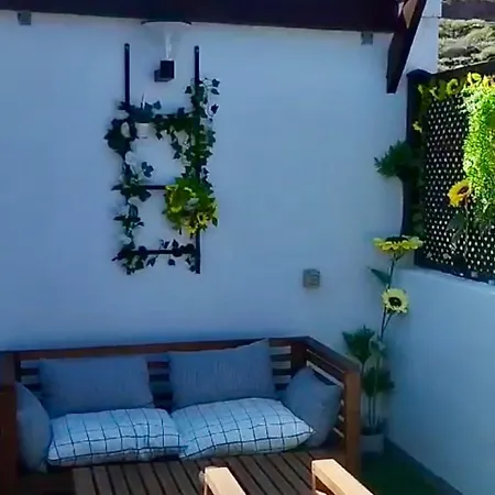 Penthouse Maines View *